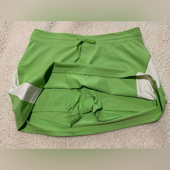 Green and white World Wide Sportsman women’s athletic skort size M - Picture 5 of 7